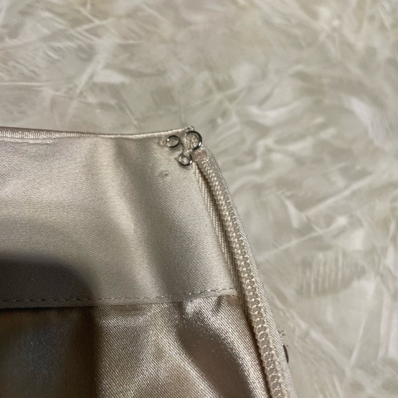 WHBM Sequined Silver & Gold Mini Skirt Size 2 - EUC - Picture 4 of 8